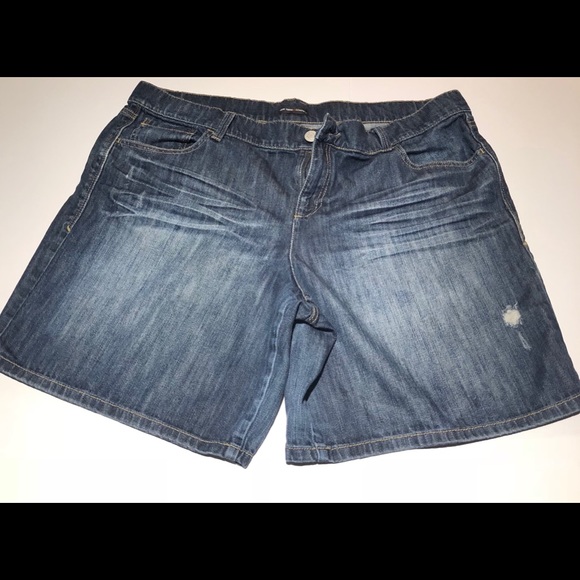 womens denim shorts size 18